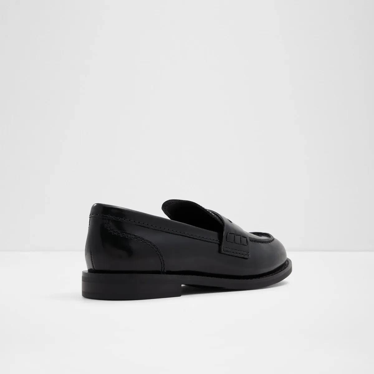 Adibaen Loafers