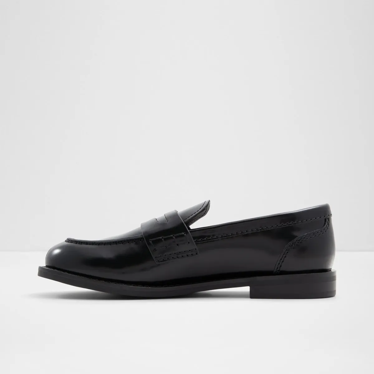 Adibaen Loafers