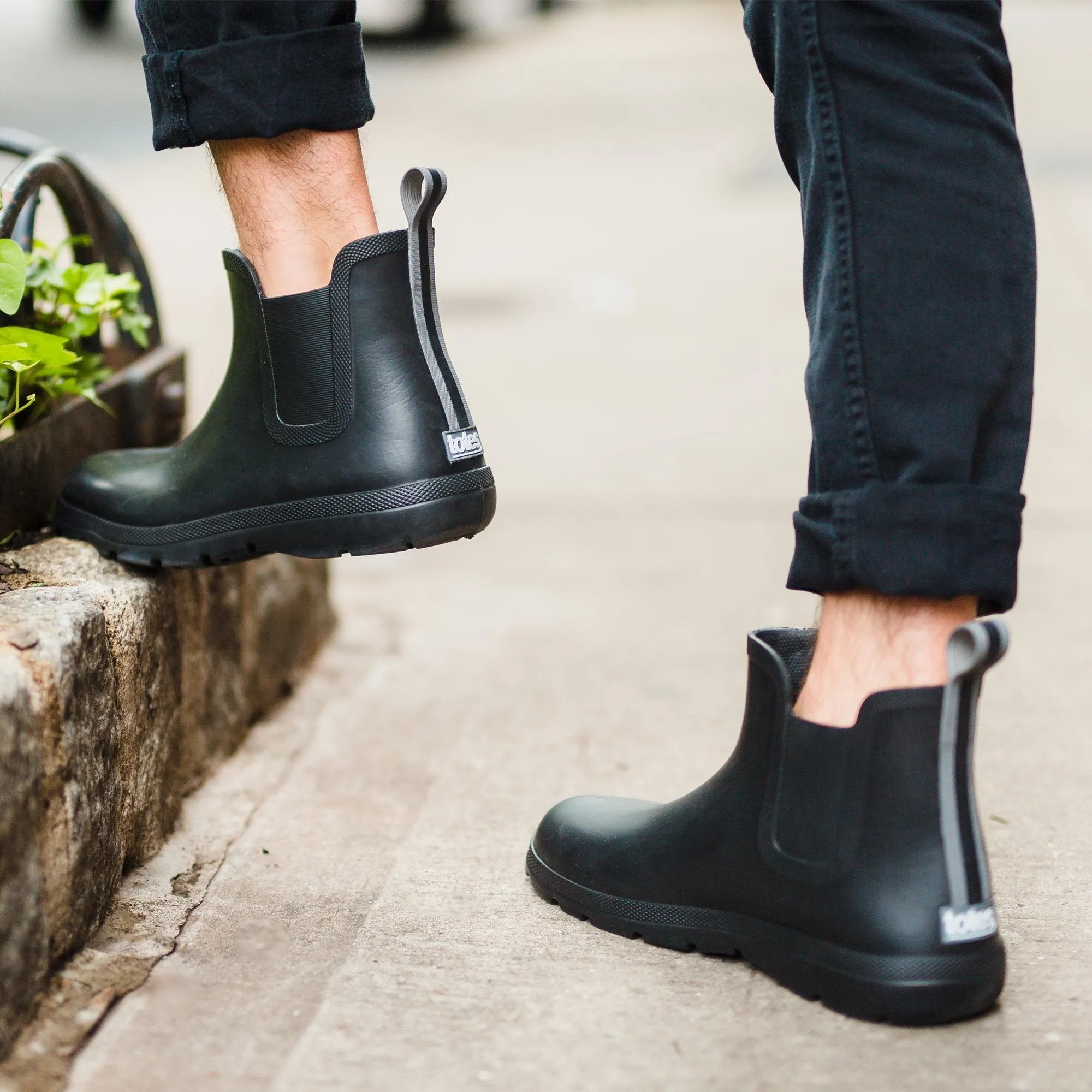 Cirrus™ Men’s Chelsea Ankle Rain Boot