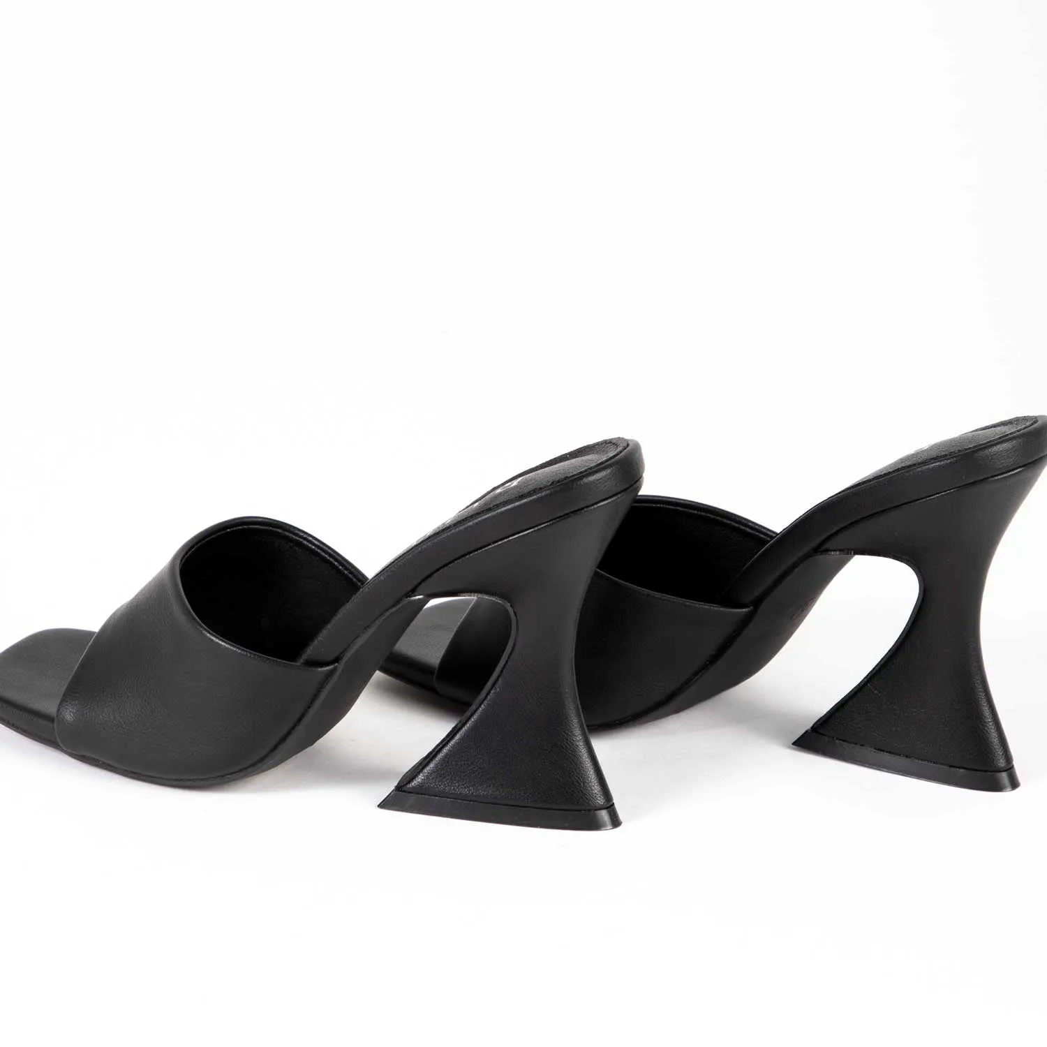 RAID Amantha Heeled Mule in Black